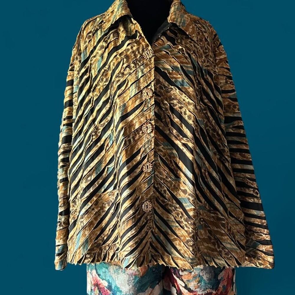 Cheetah Print Button Up Shirt XL Cutout Stripe Animal Print Blouse